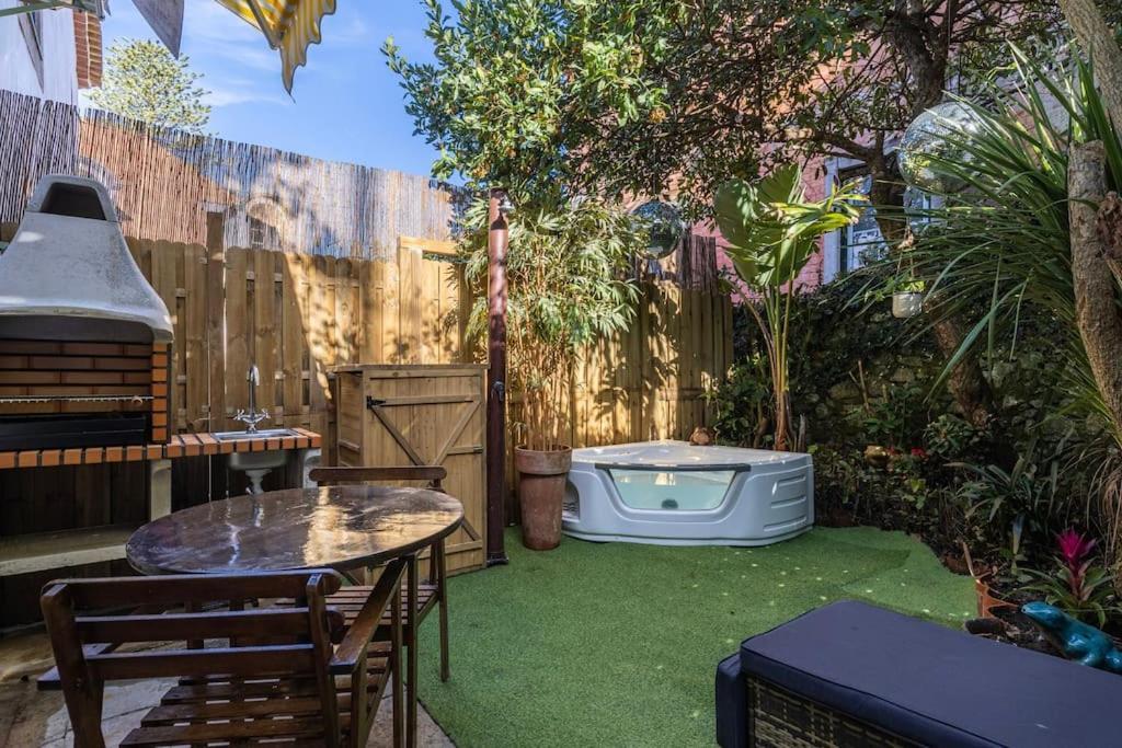 Unique Tiny Smart Home With Private Garden, Jacuzzi, Ps5, Cinema Projector - Sintra Wow Exterior foto